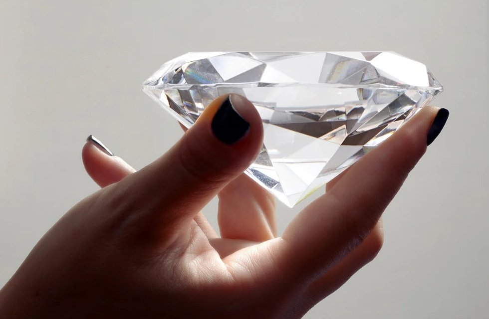 Eu Sou Santo. Ou Melhor, Sou Santa do Pau Oco. Sigam as Gemas…